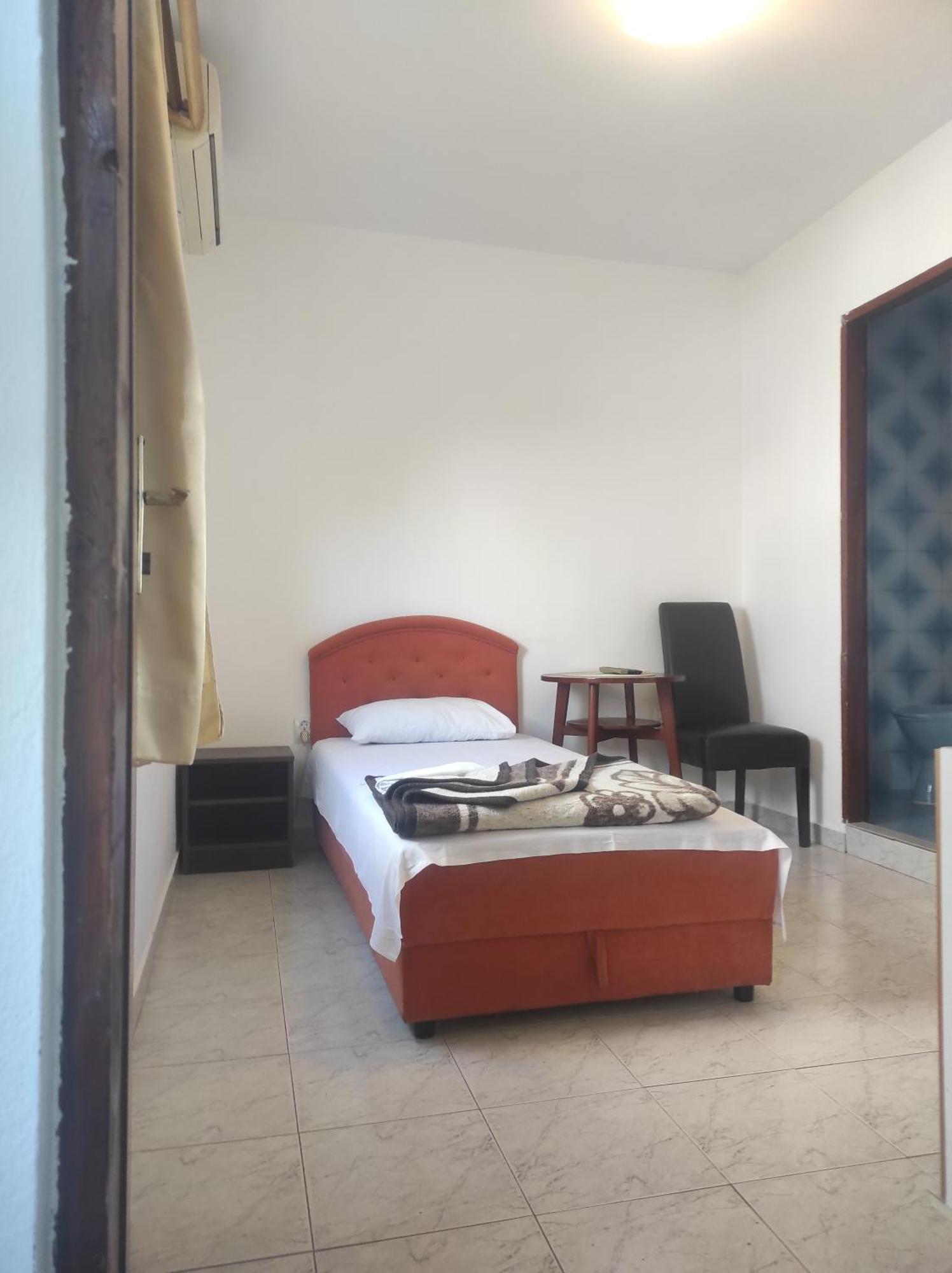 Apartments And Room Mv Petrovac Exterior photo